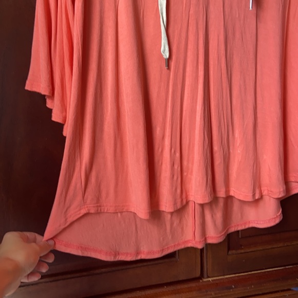 SPRING SALE 🎉 Umgee Coral Flutter Coral Coast Tunic Top - Picture 6 of 8